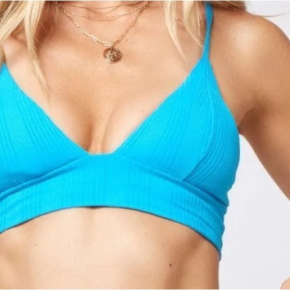 L*Space Blue Winnie Top Size D NWT 
Vibrant Blue Women's Bikini Top - Picture 2 of 6